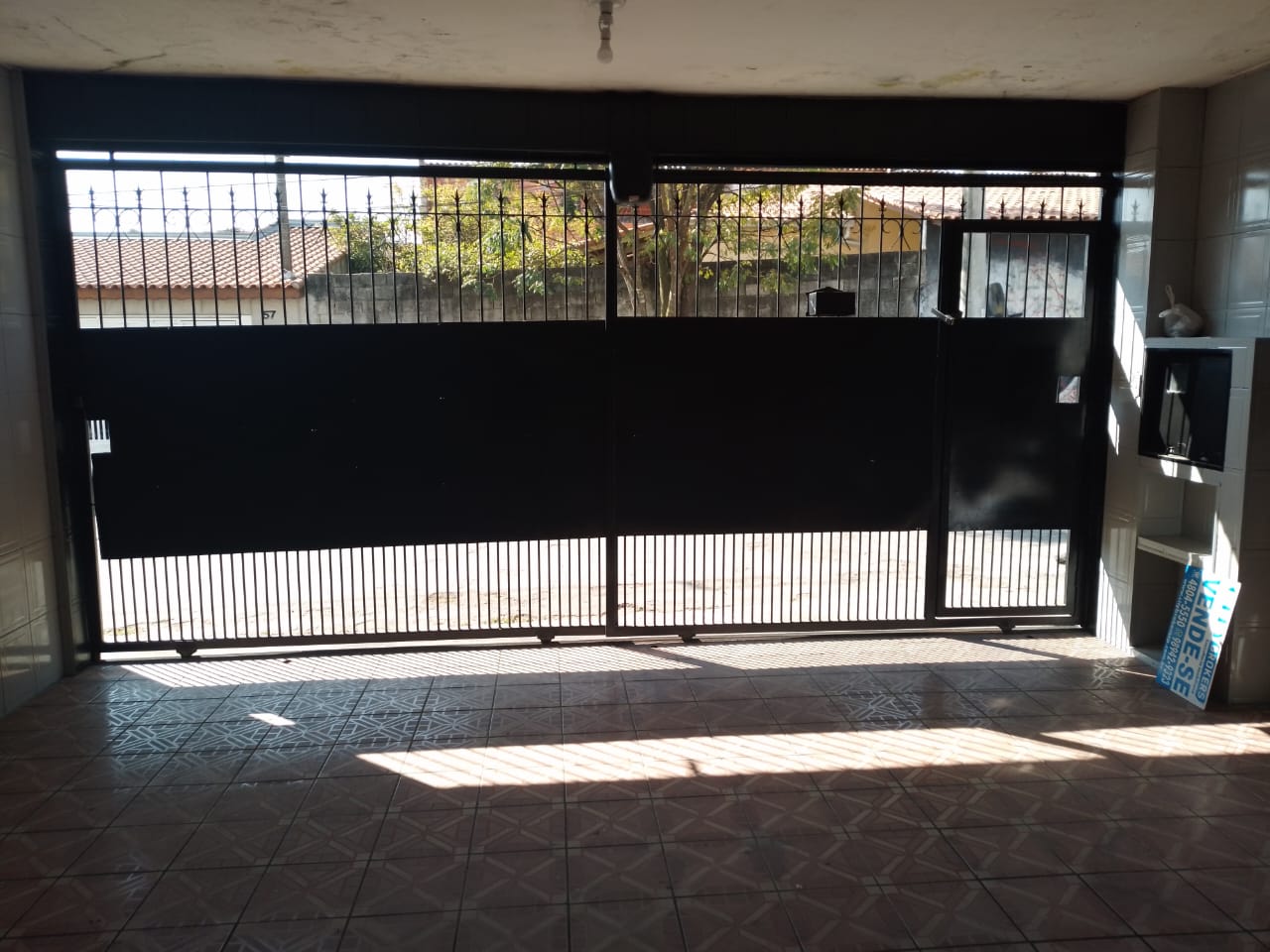 2a293892-40f2-487b-b900-324833856084